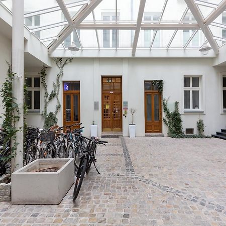 Lux Studio Kamienica Noakowskiego 16 By Noclegi Renters Warsaw Exterior photo