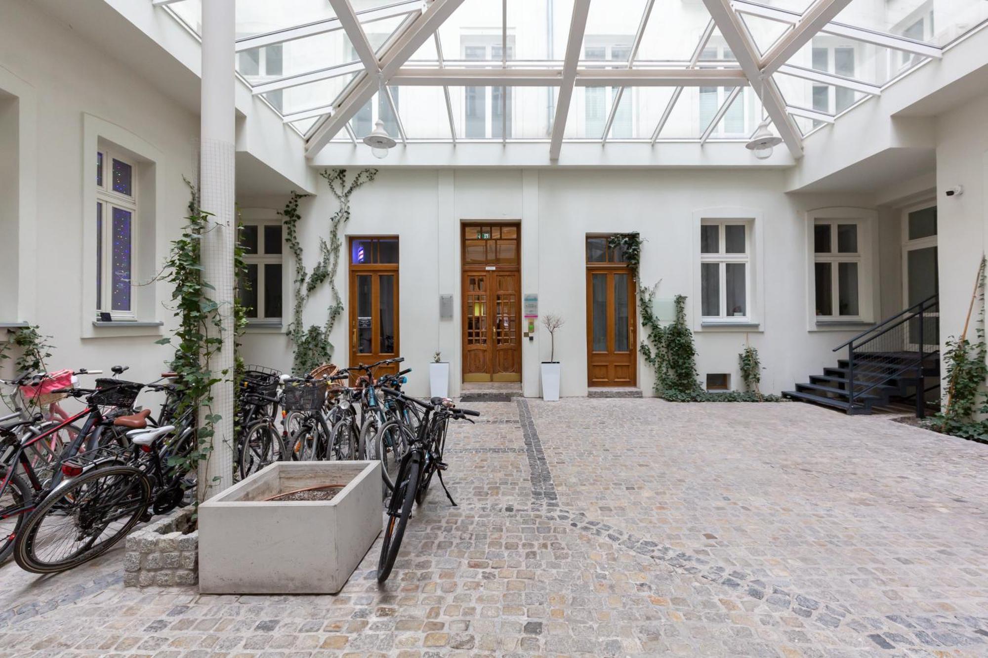 Lux Studio Kamienica Noakowskiego 16 By Noclegi Renters Warsaw Exterior photo